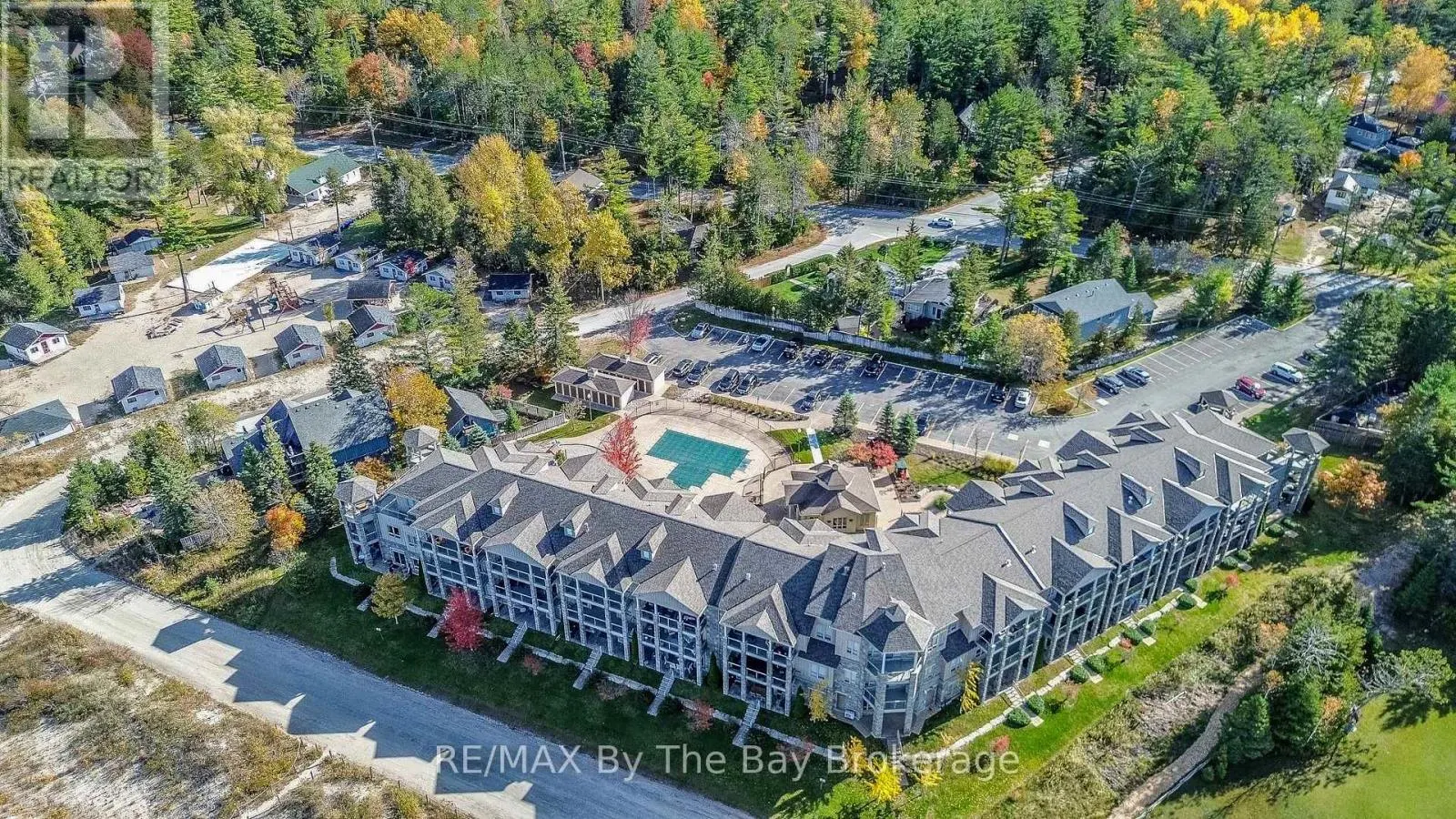 206 - 764 RIVER ROAD E #206