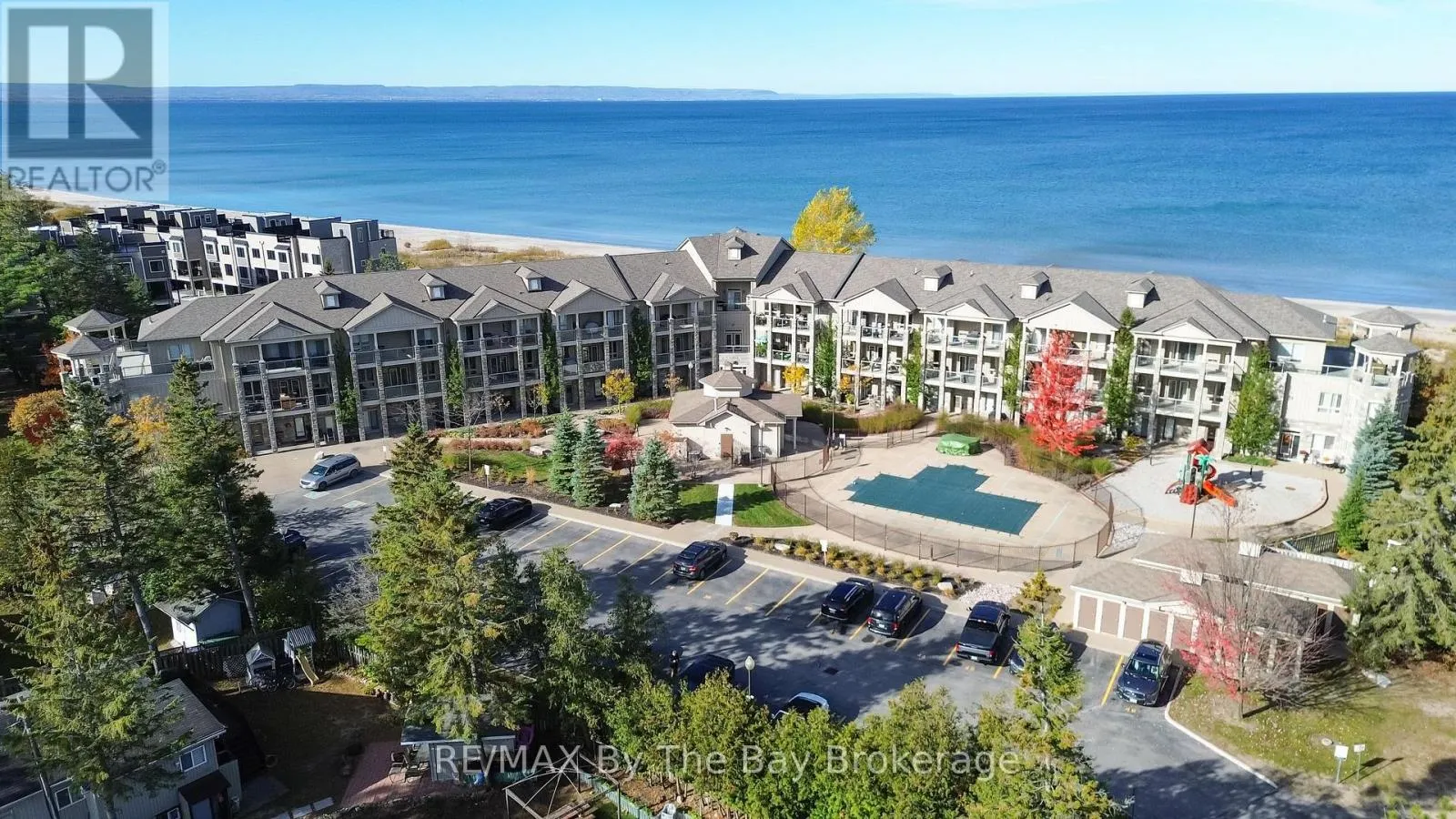 206 - 764 RIVER ROAD E #206