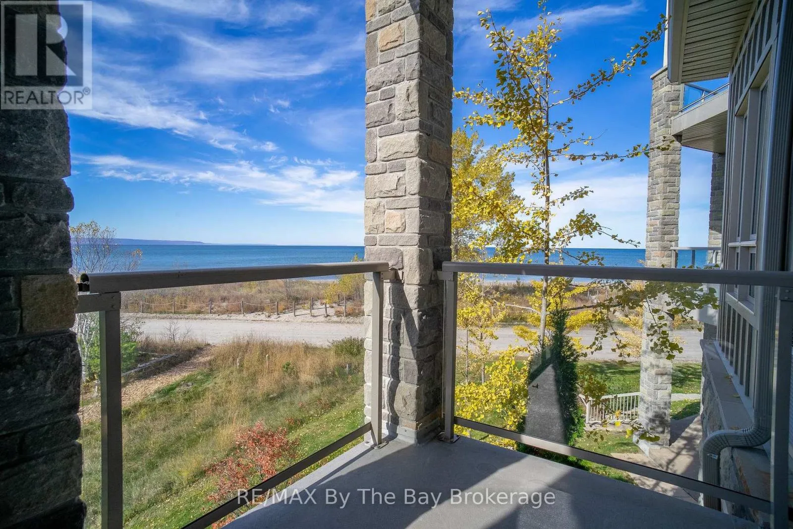 206 - 764 RIVER ROAD E #206