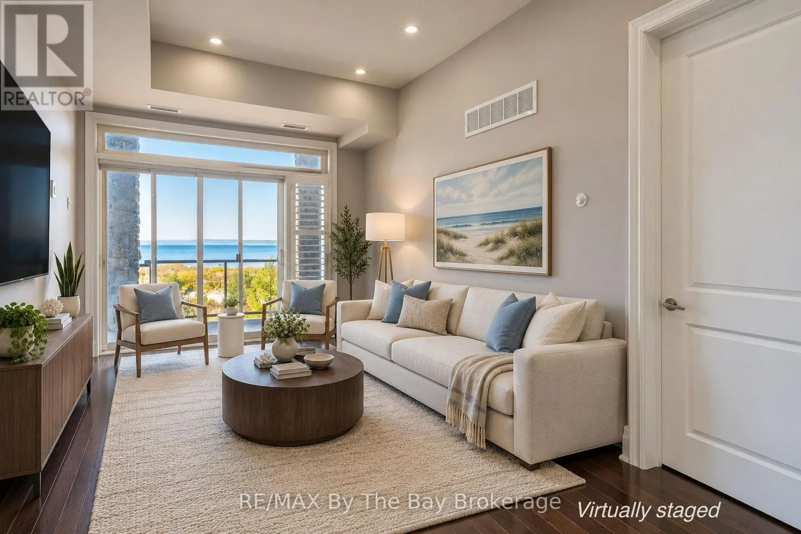 206 - 764 RIVER ROAD E #206
