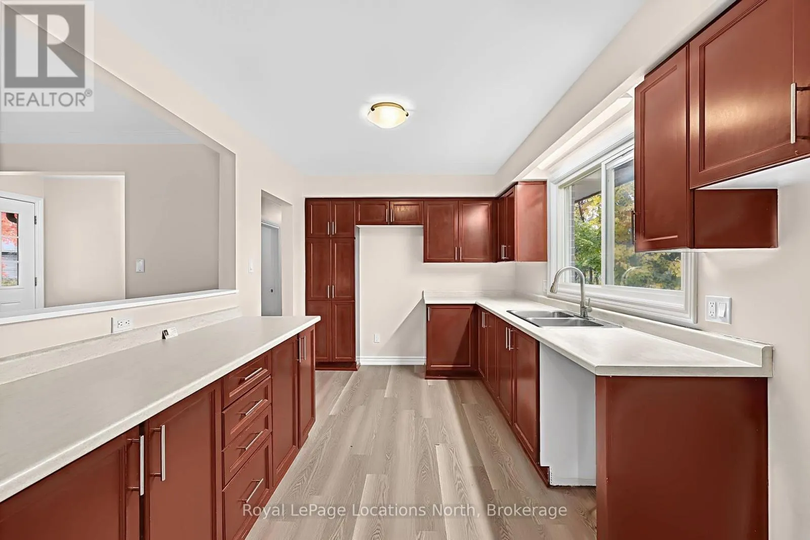 3 HARDING AVENUE