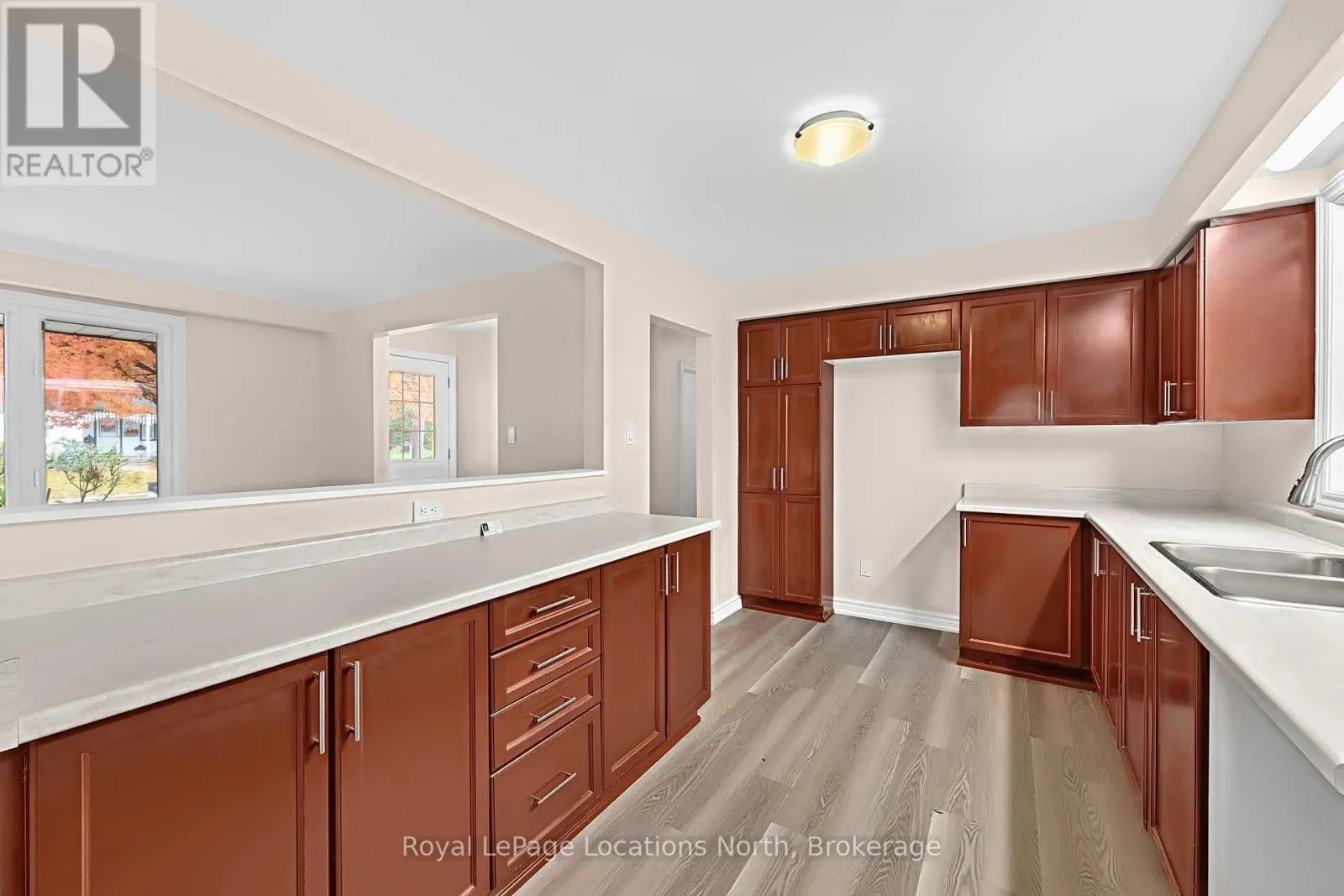 3 HARDING AVENUE