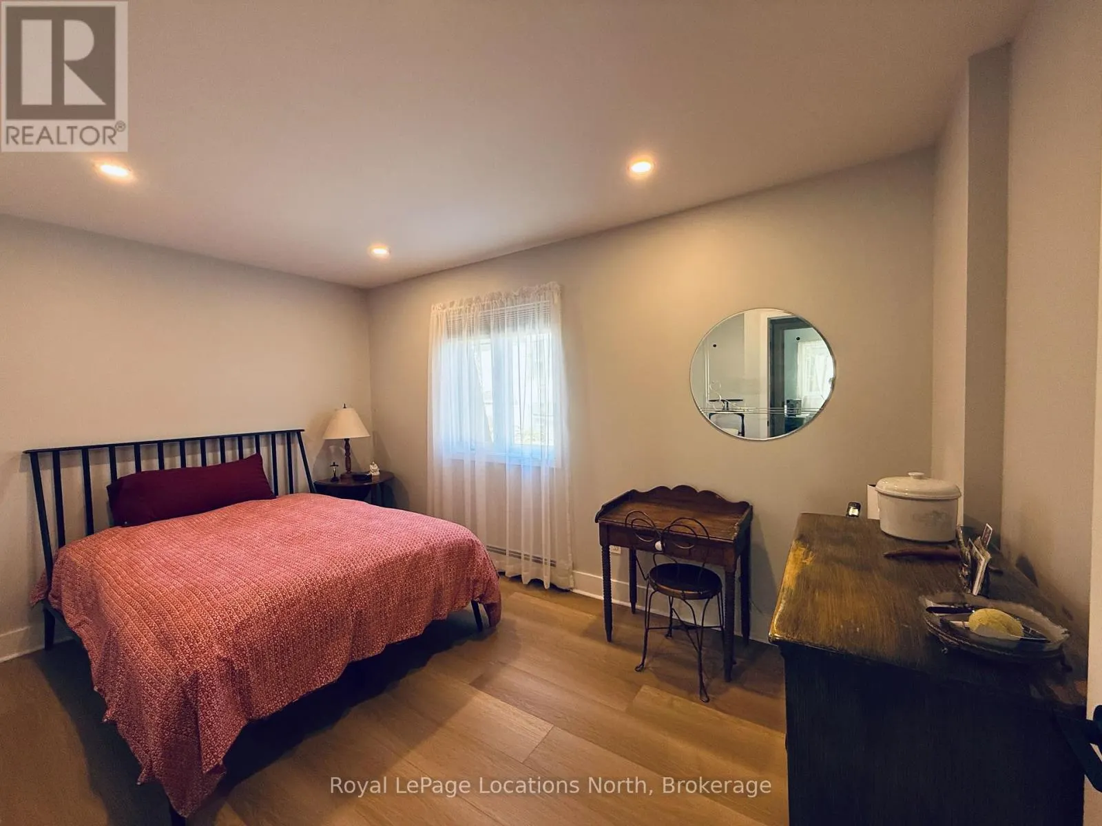 3 - 29 BEECH STREET #3