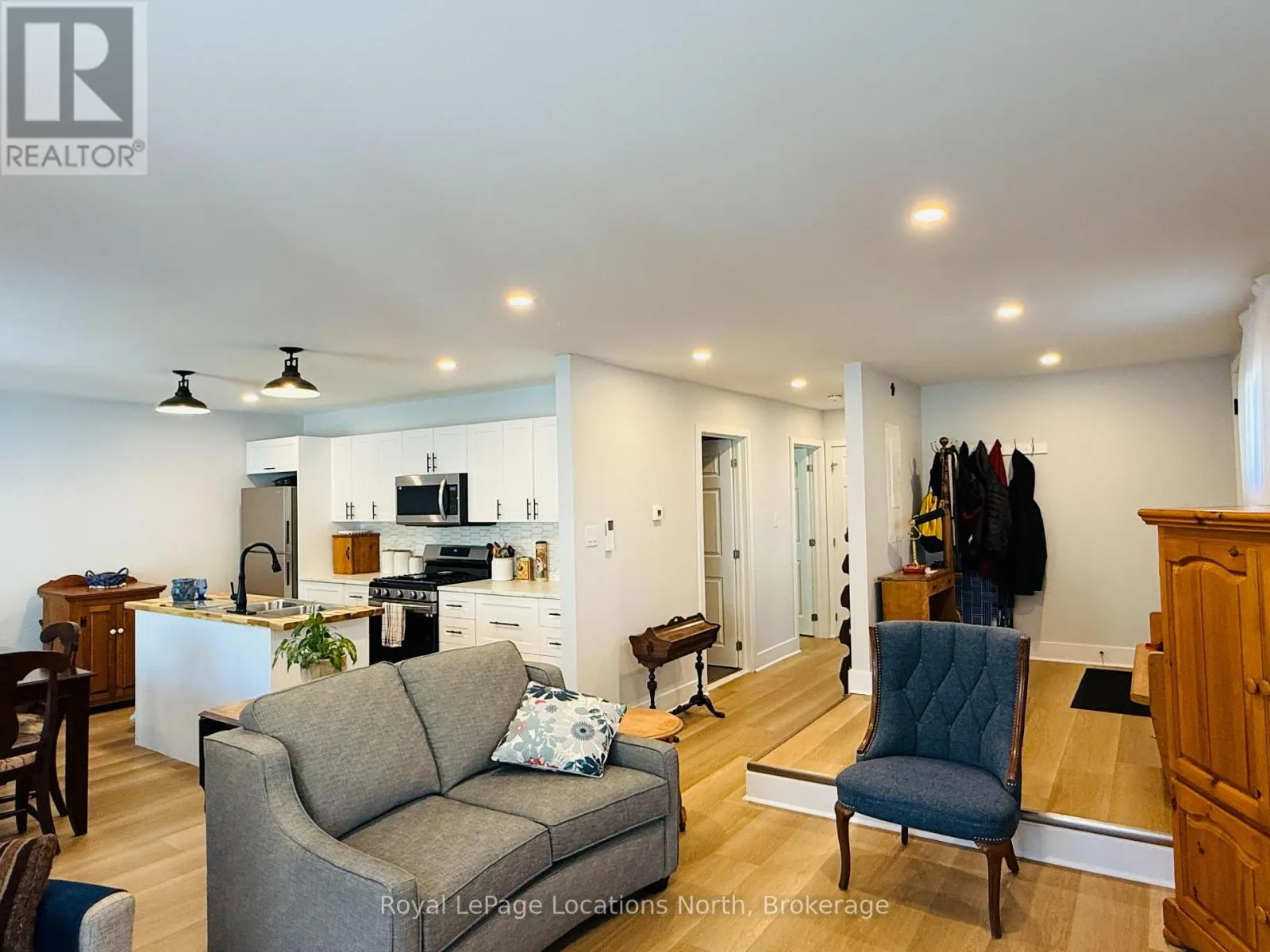 3 - 29 BEECH STREET #3