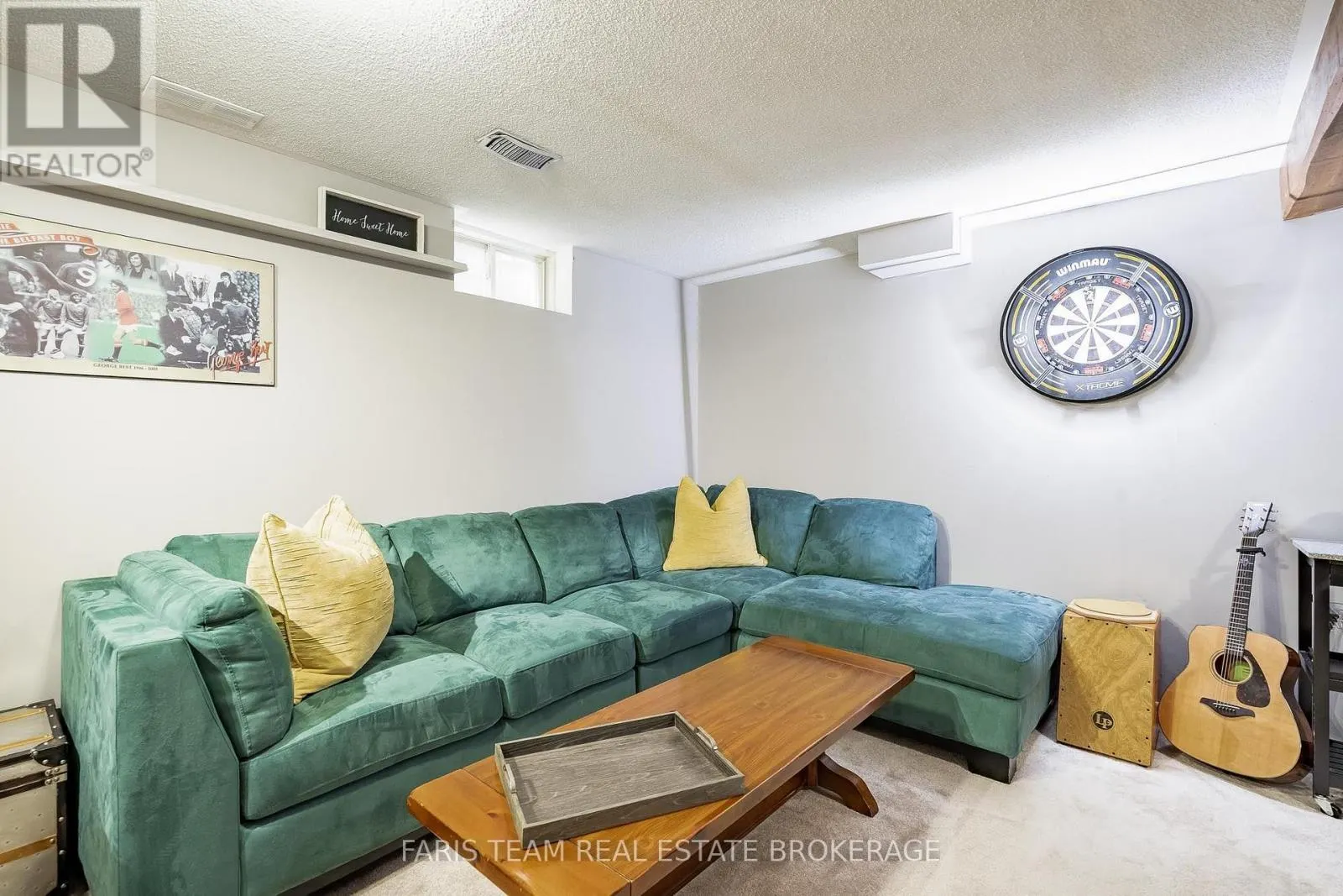 36 RED OAK DRIVE