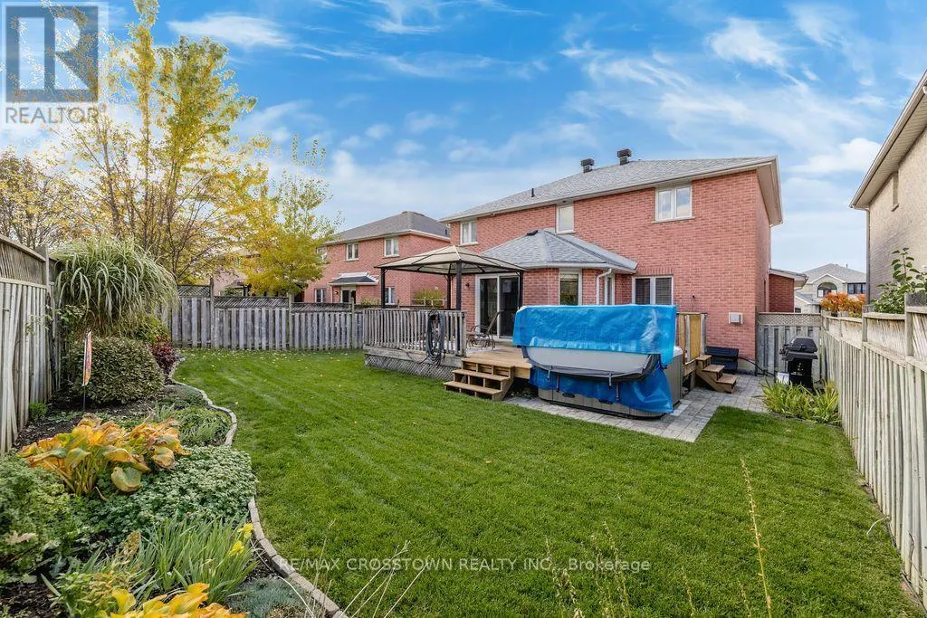 33 RAQUEL STREET