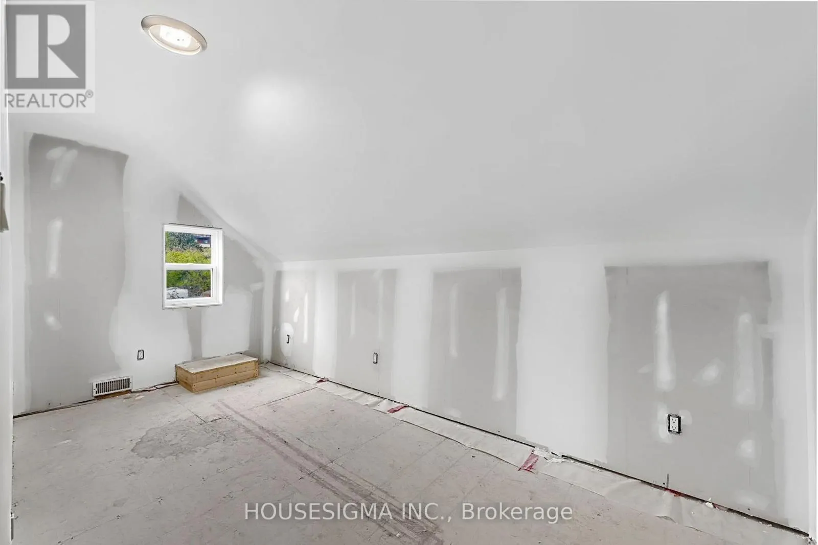 116 SPRUCE STREET