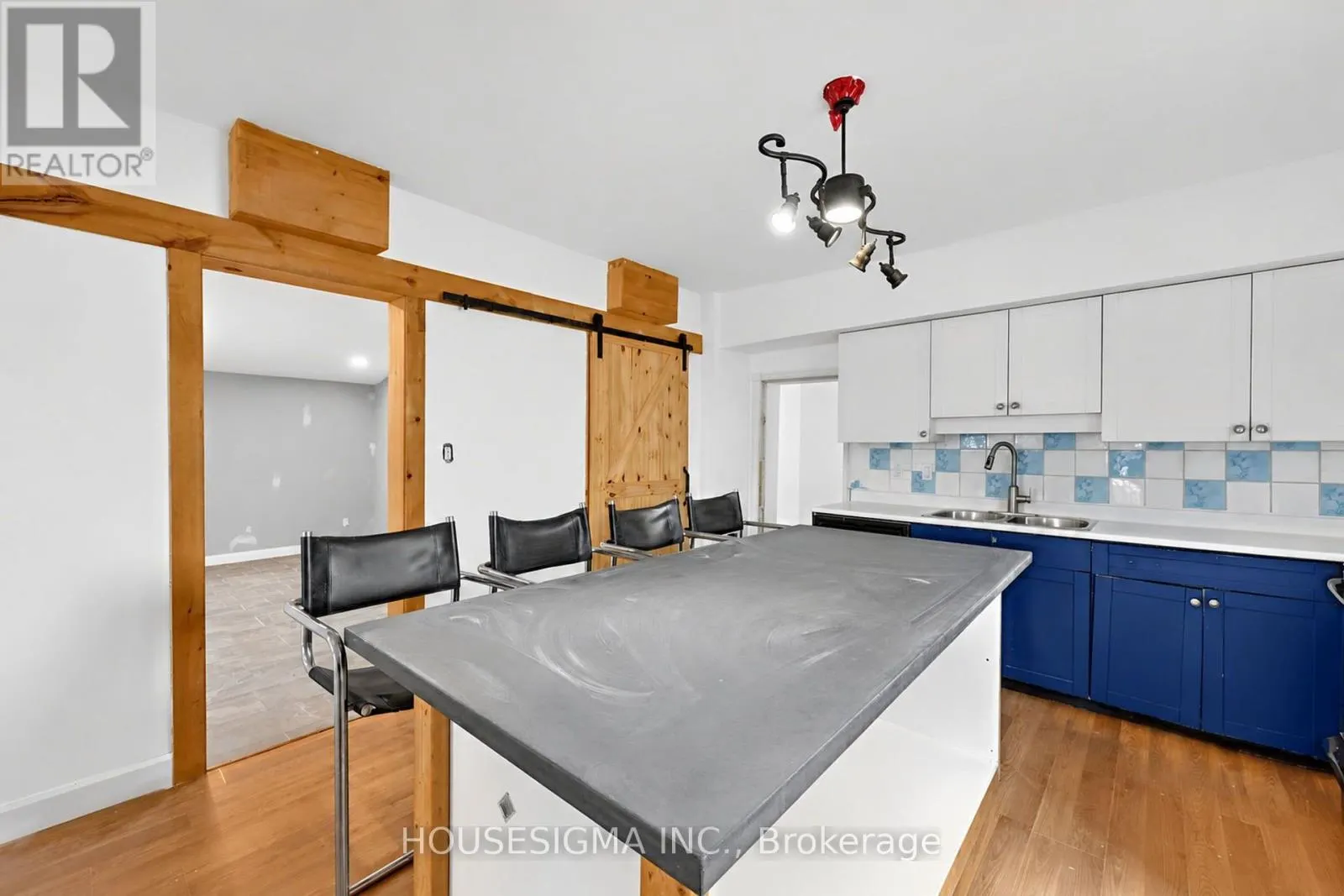 116 SPRUCE STREET