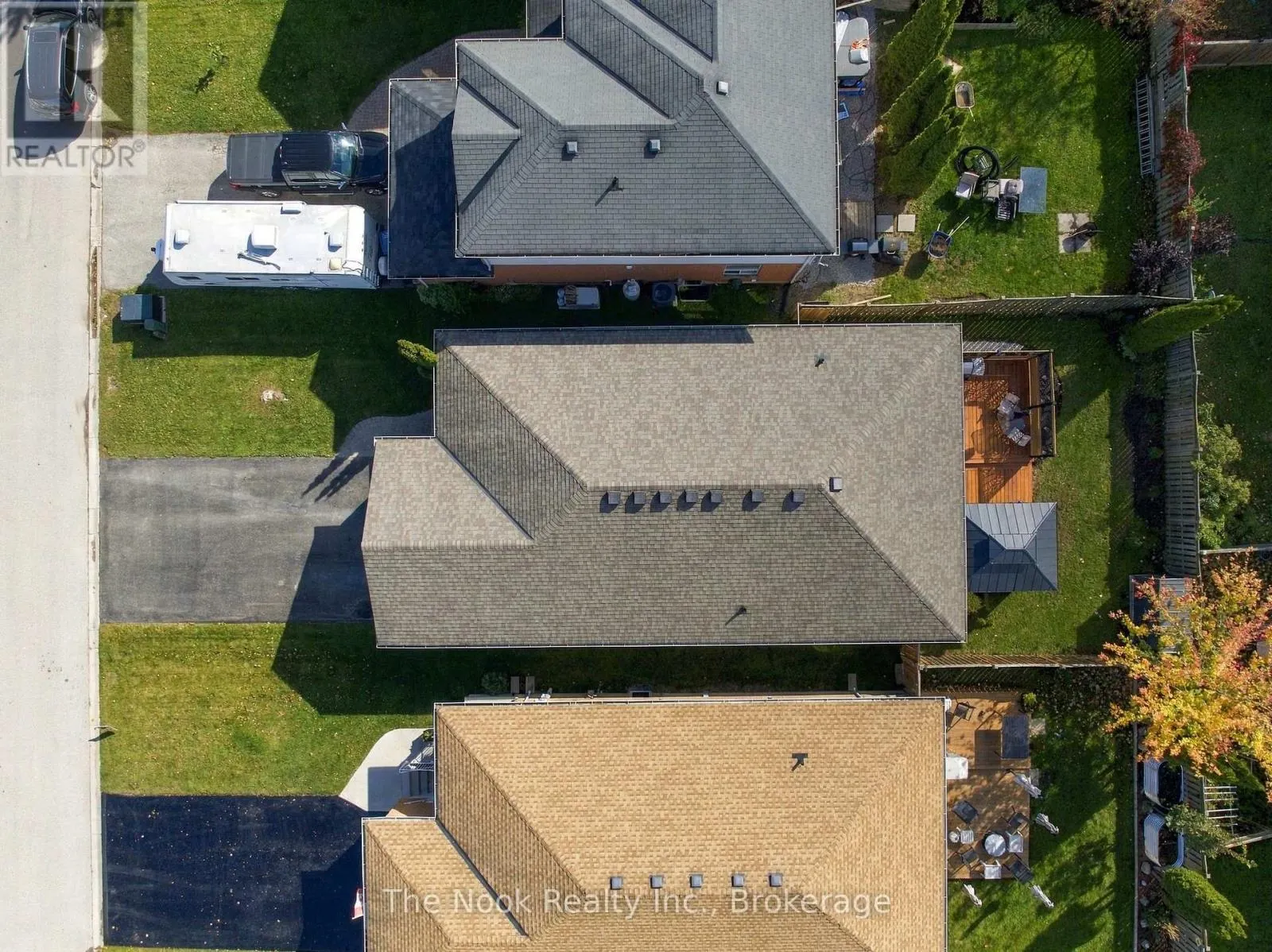 8 VANESSA DRIVE