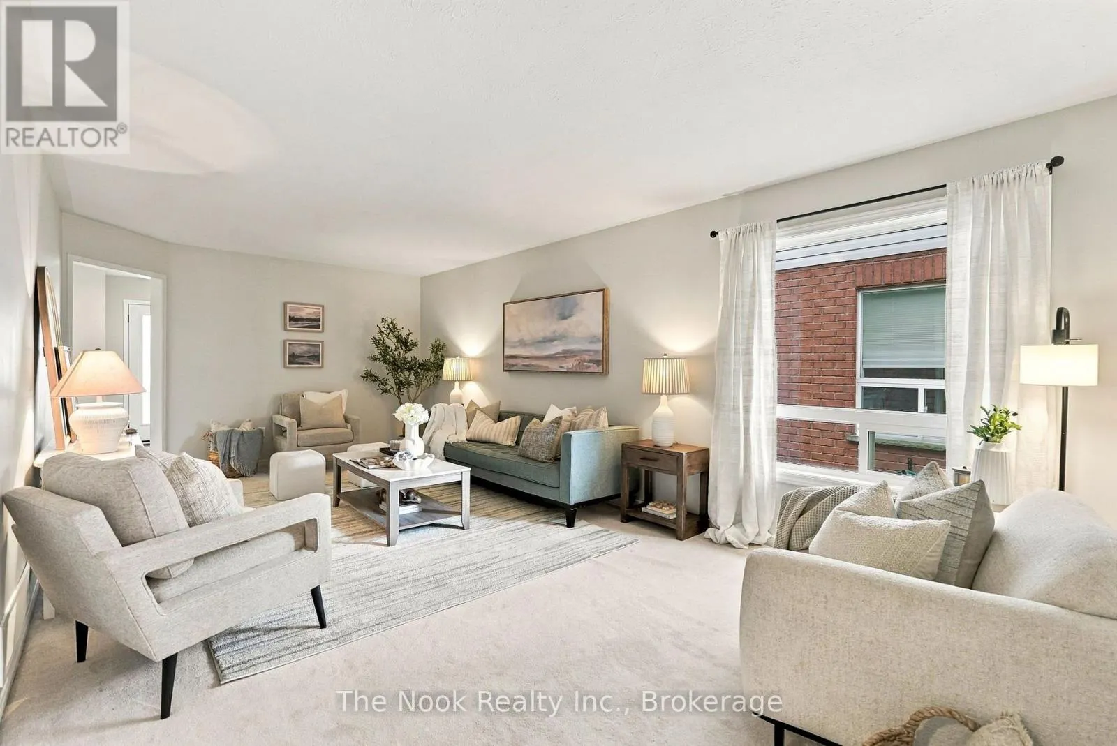 8 VANESSA DRIVE