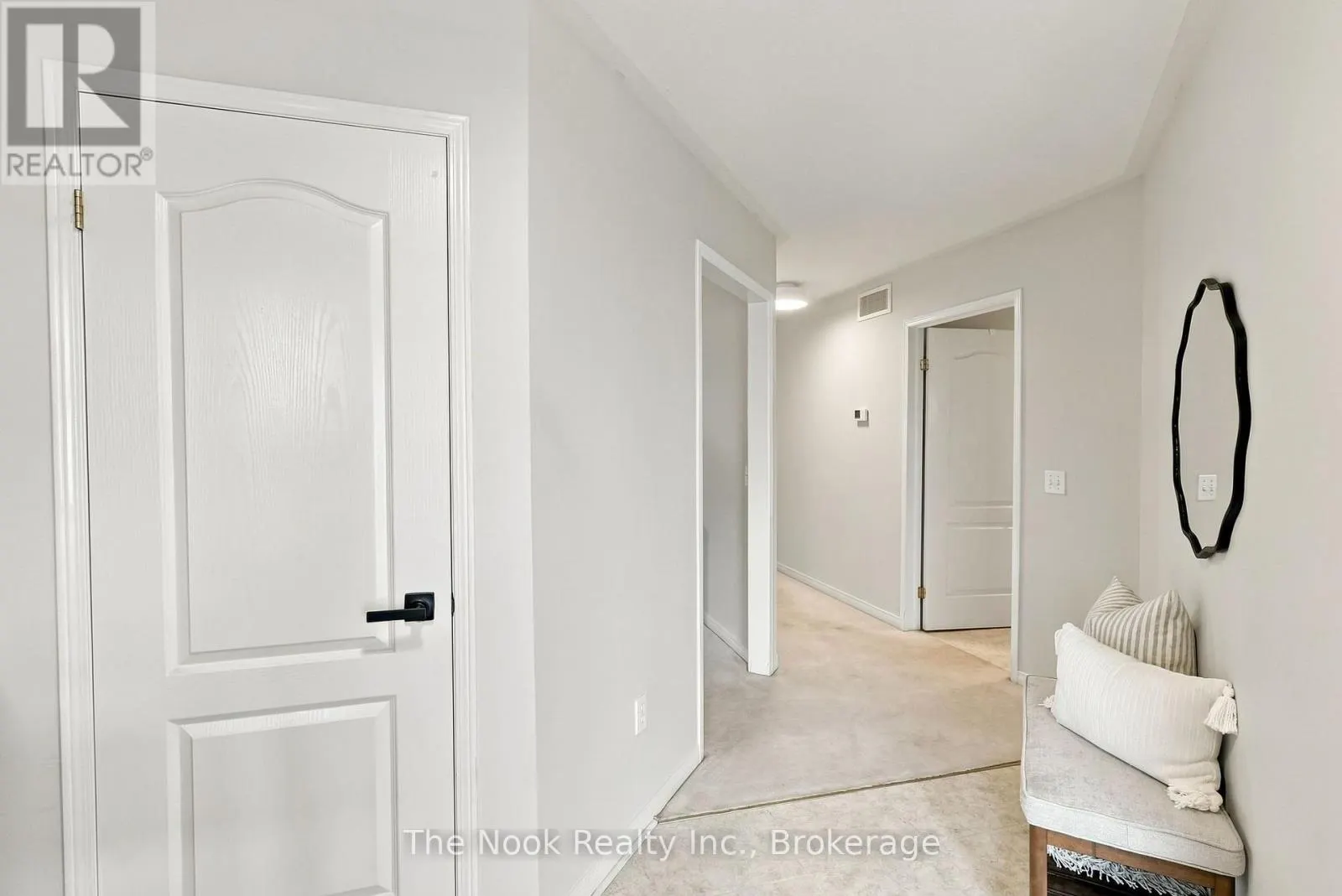 8 VANESSA DRIVE