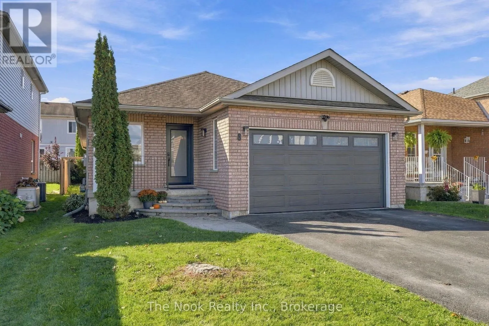 8 VANESSA DRIVE