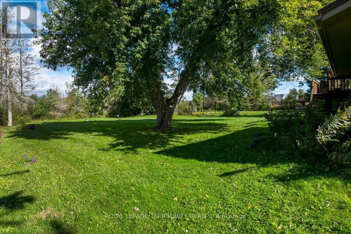 1092 OLD BARRIE ROAD W