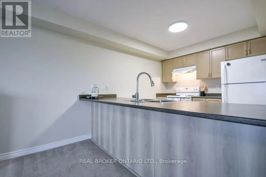 26 - 137 SYDENHAM WELLS