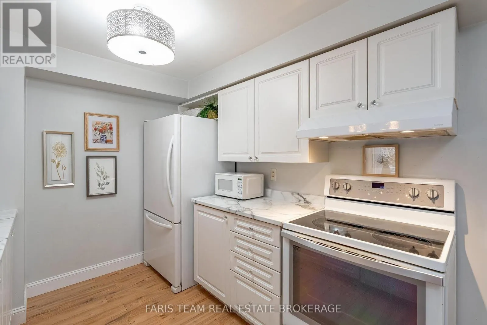 301 DUNSMORE LANE