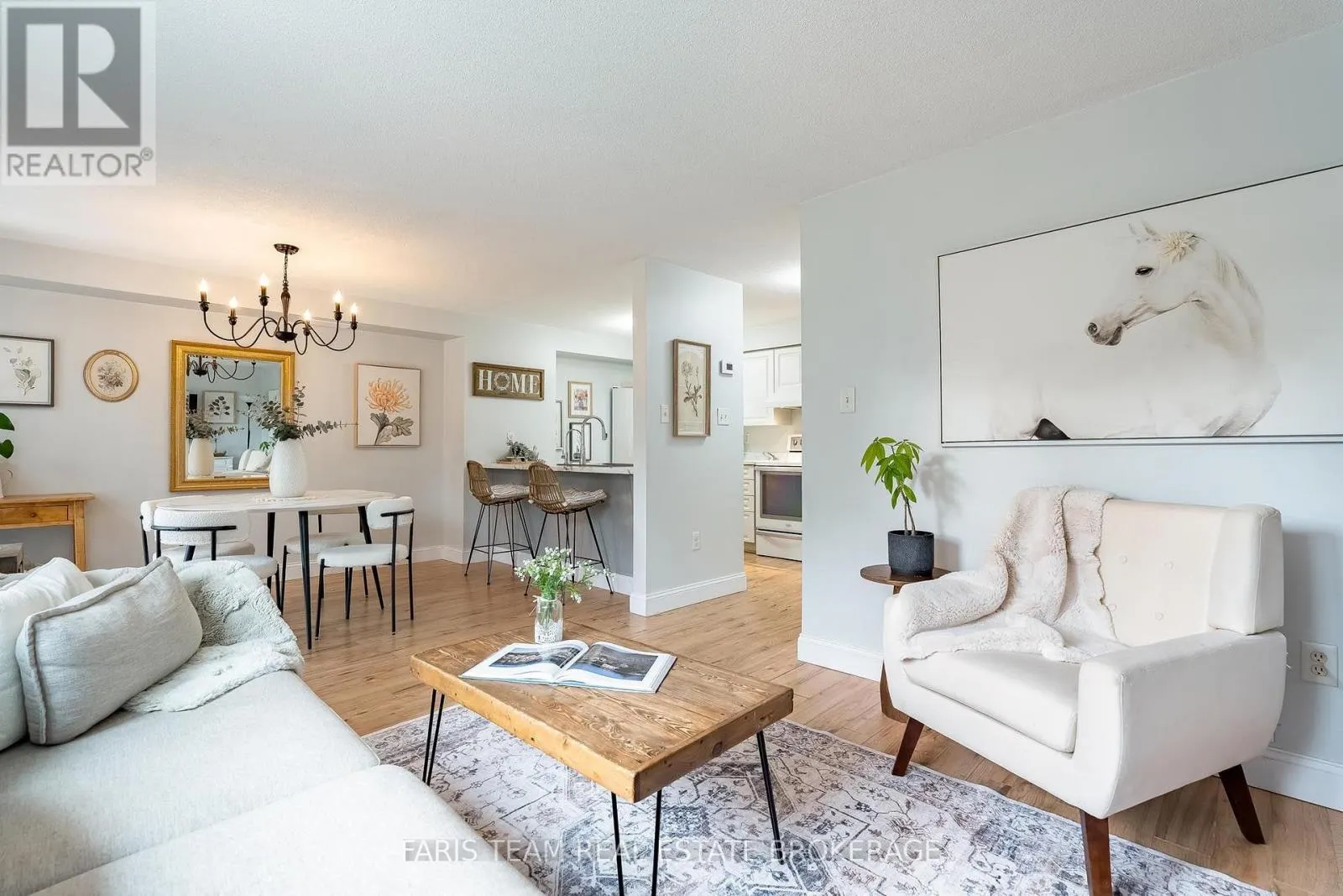 301 DUNSMORE LANE