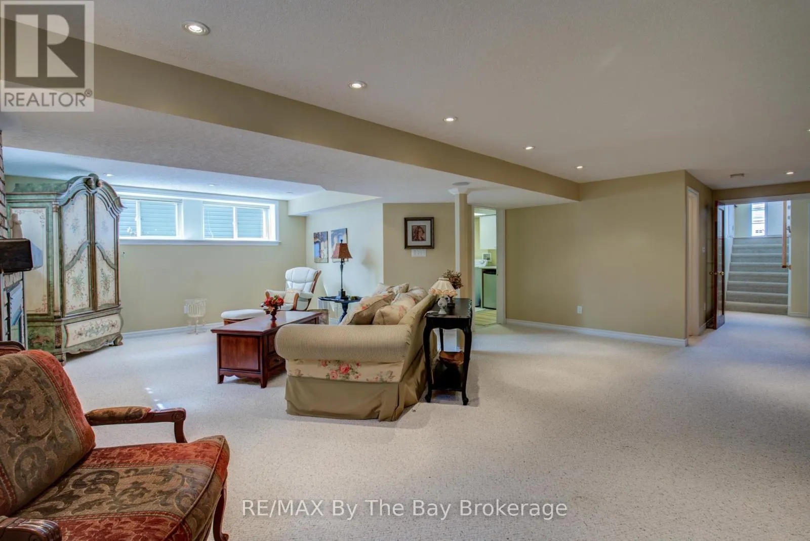 32 GREEN BRIAR DRIVE