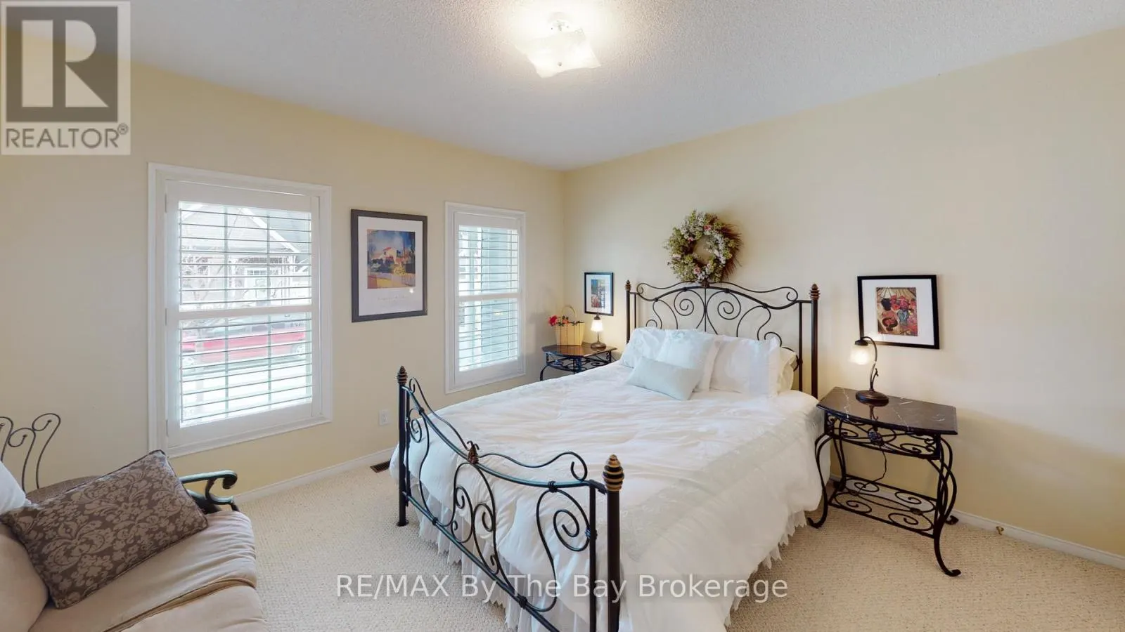 32 GREEN BRIAR DRIVE
