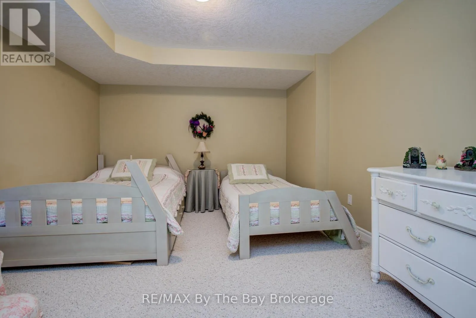 32 GREEN BRIAR DRIVE