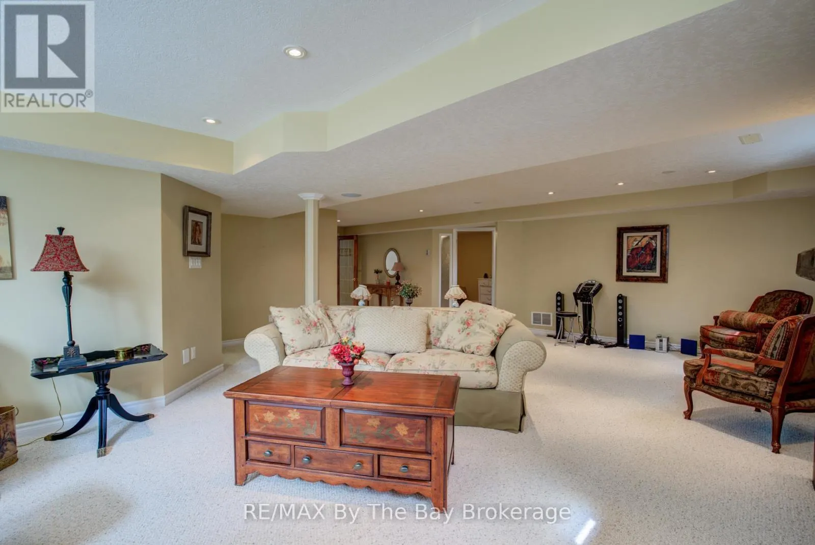 32 GREEN BRIAR DRIVE