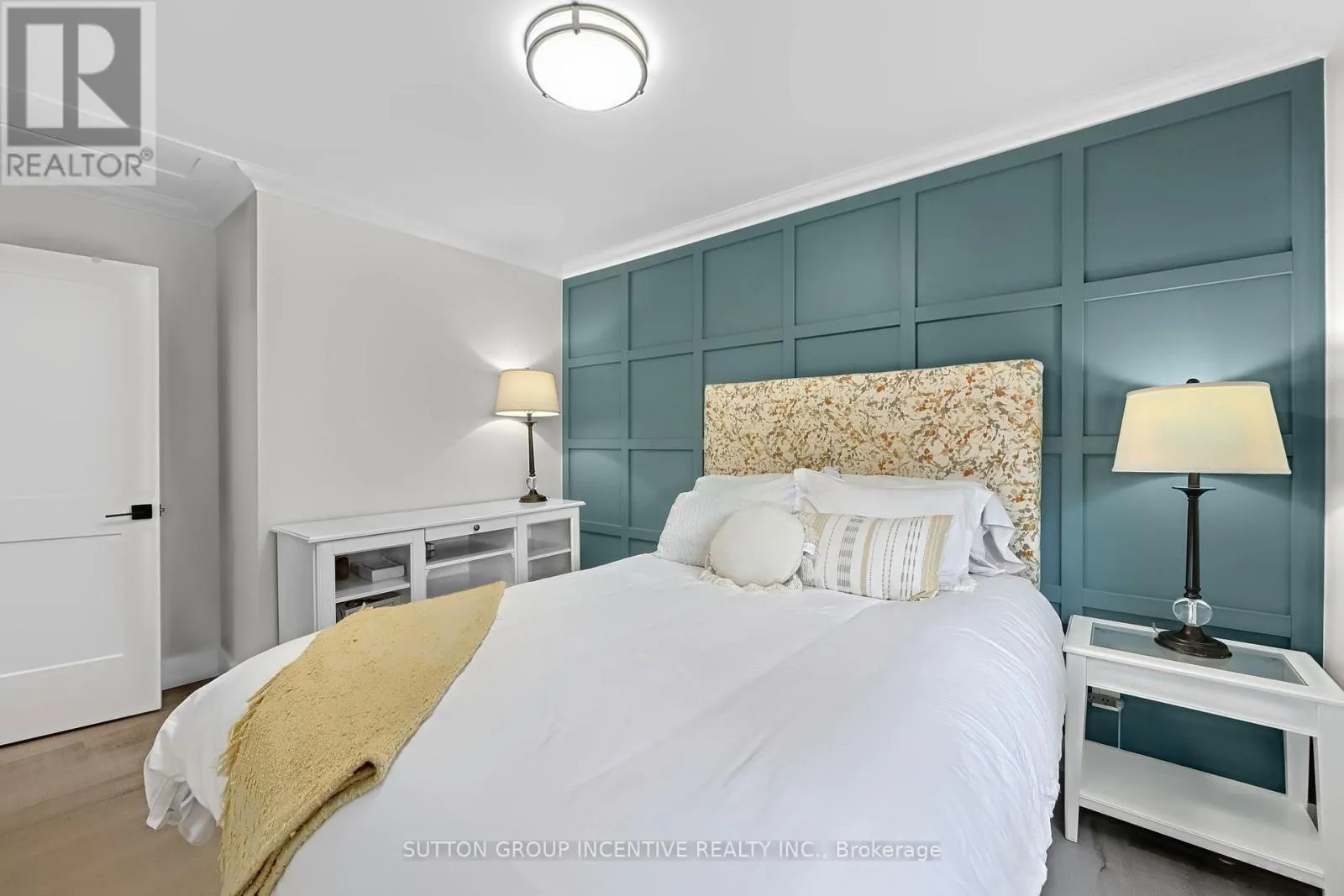 8 PATRICIA COURT