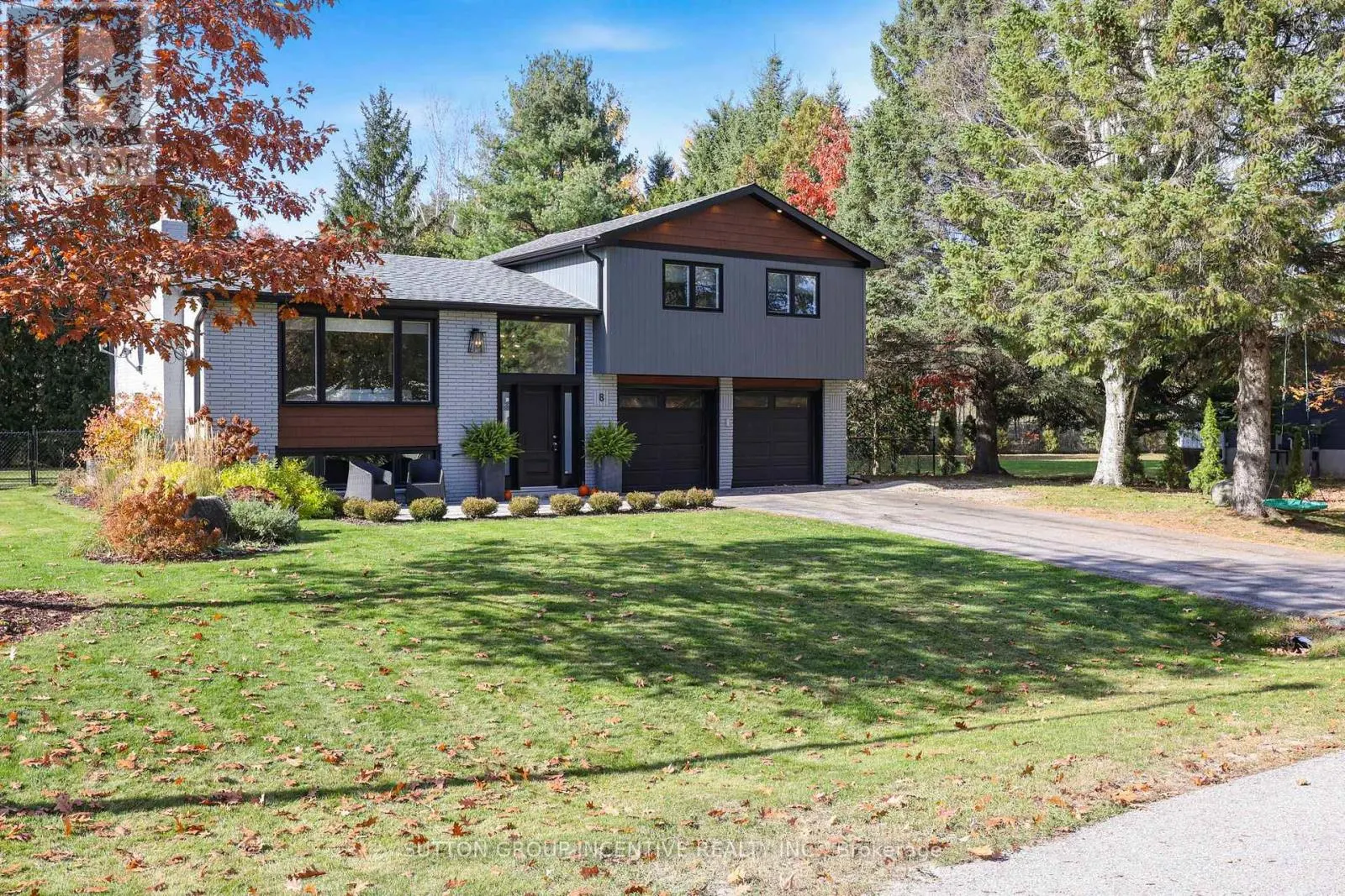 8 PATRICIA COURT