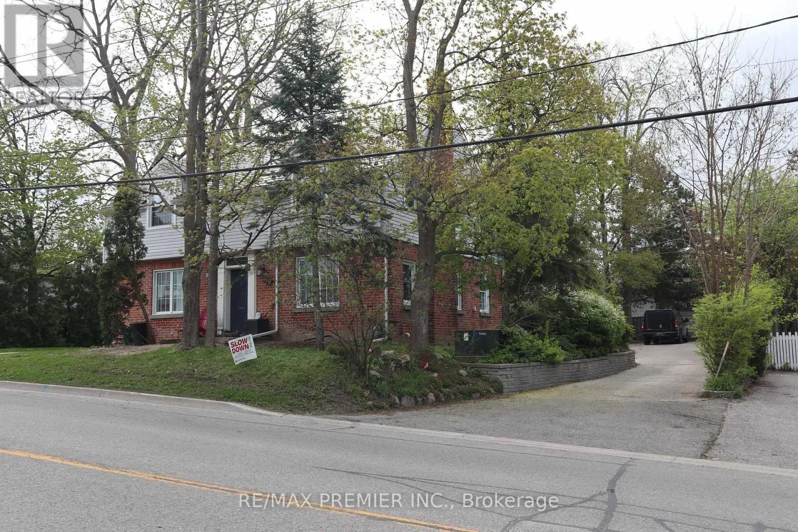UNIT 0 (BSMT) - 79 WELLINGTON STREET E