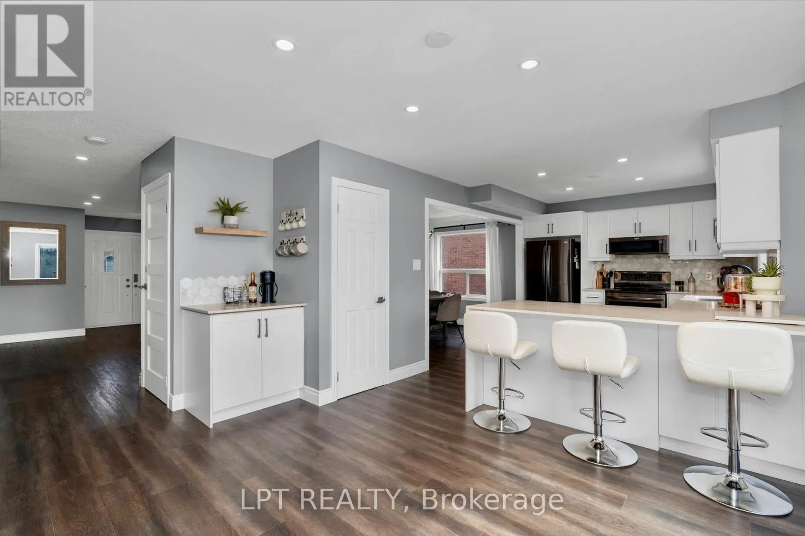 47 NORTHVIEW CRESCENT