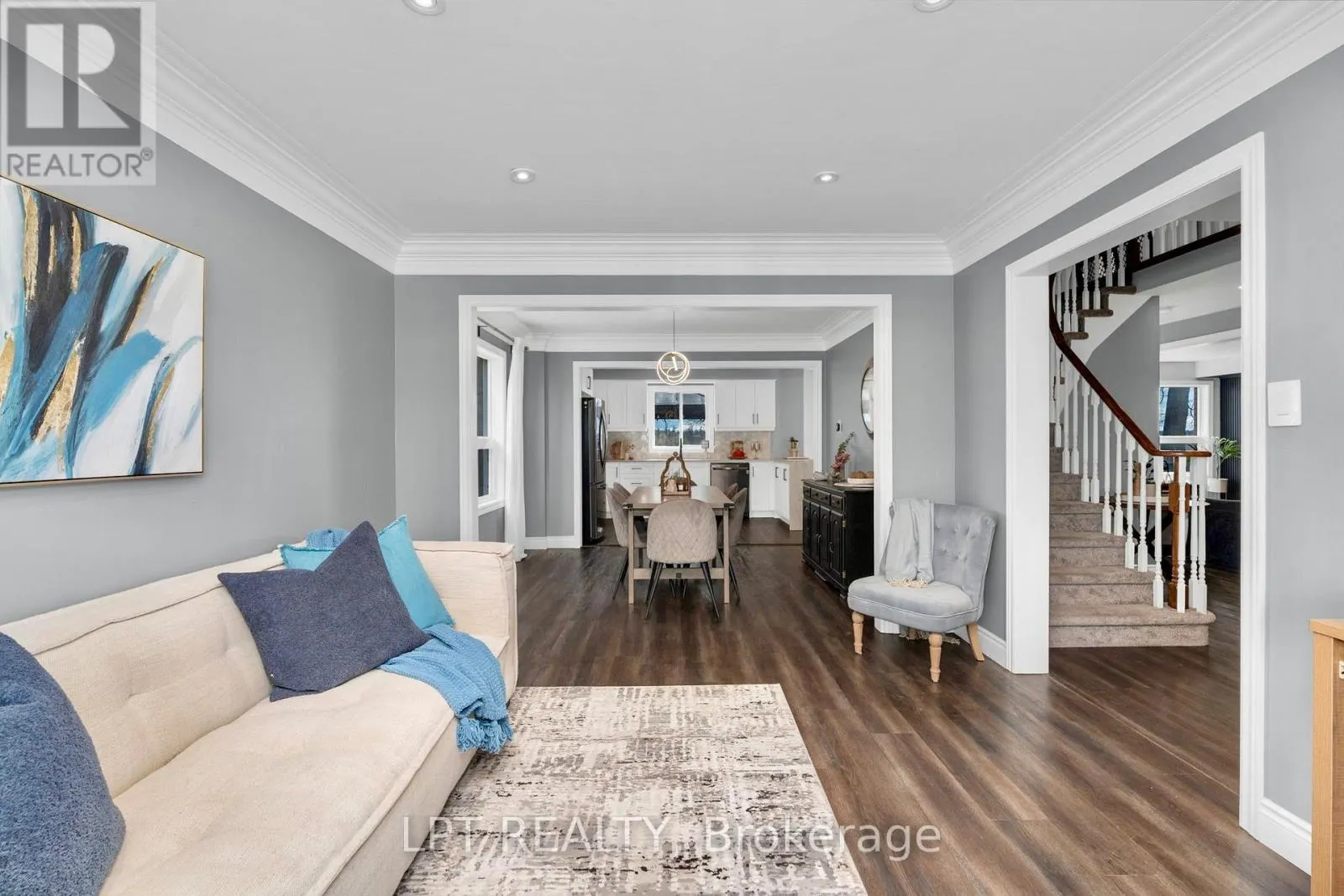 47 NORTHVIEW CRESCENT