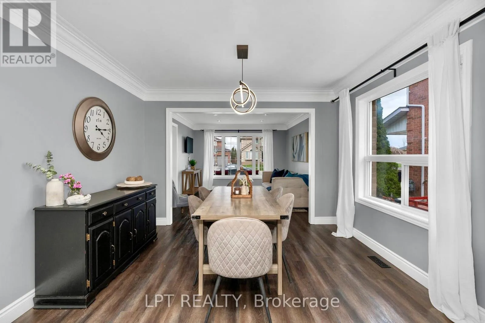 47 NORTHVIEW CRESCENT