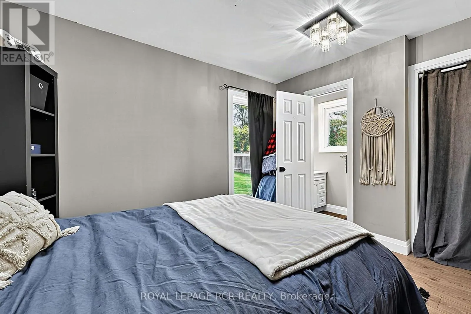 5 ARGYLE AVENUE