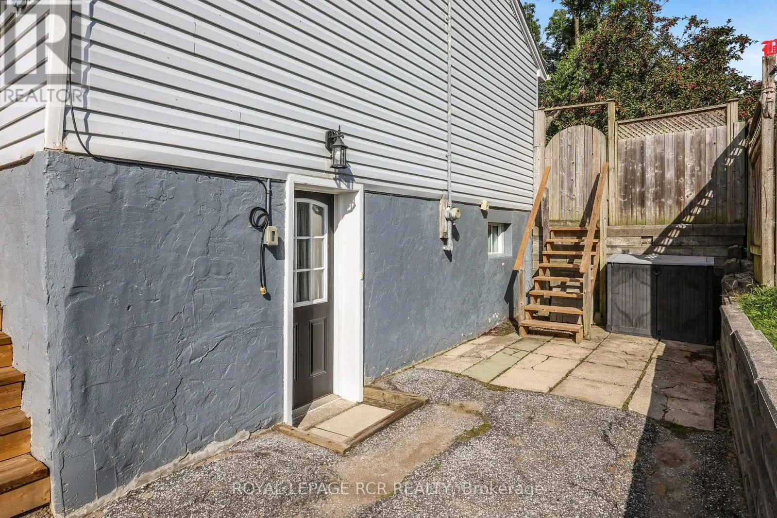 5 ARGYLE AVENUE