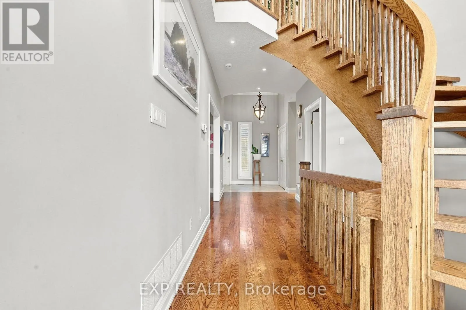 220 RIVER ROAD E