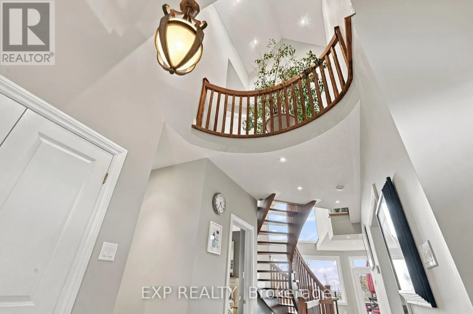 220 RIVER ROAD E