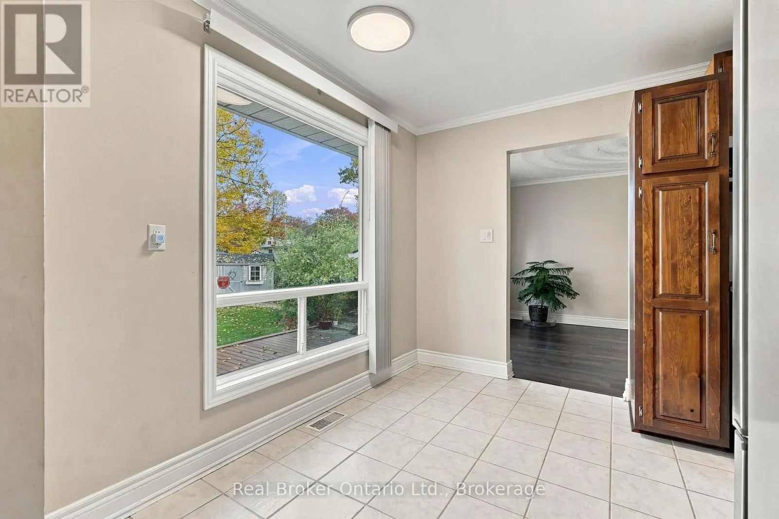 1354 HALLEN PLACE