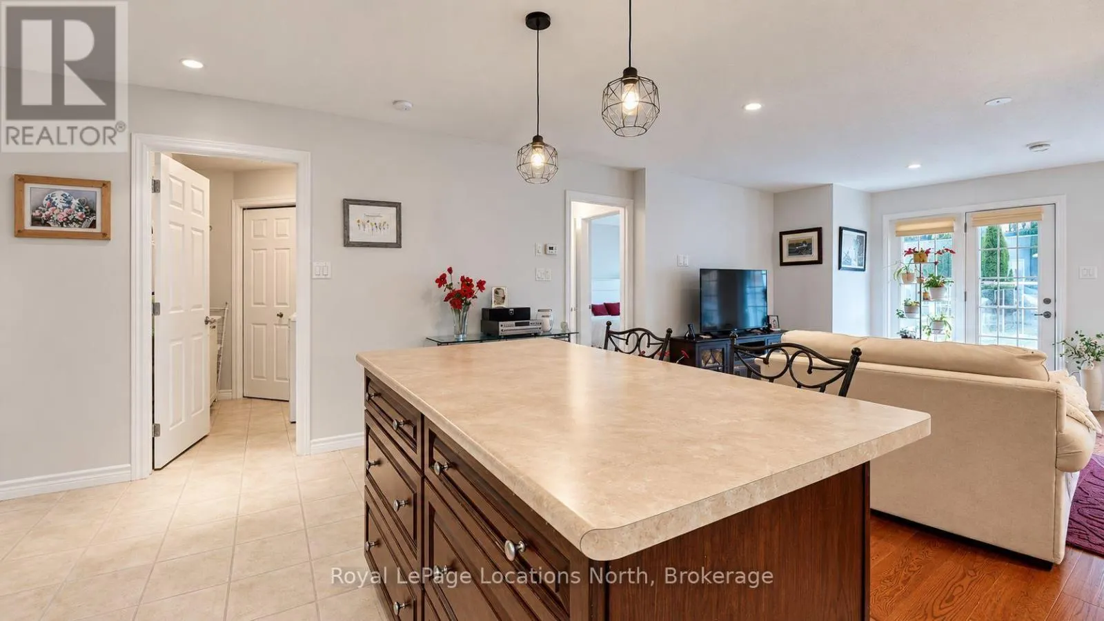 19 MEADOW LANE