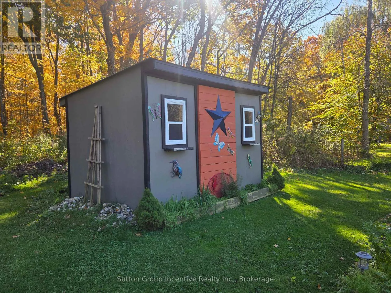 1211 UPPER BIG CHUTE ROAD
