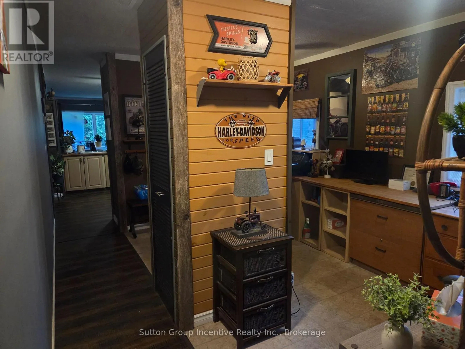 1211 UPPER BIG CHUTE ROAD