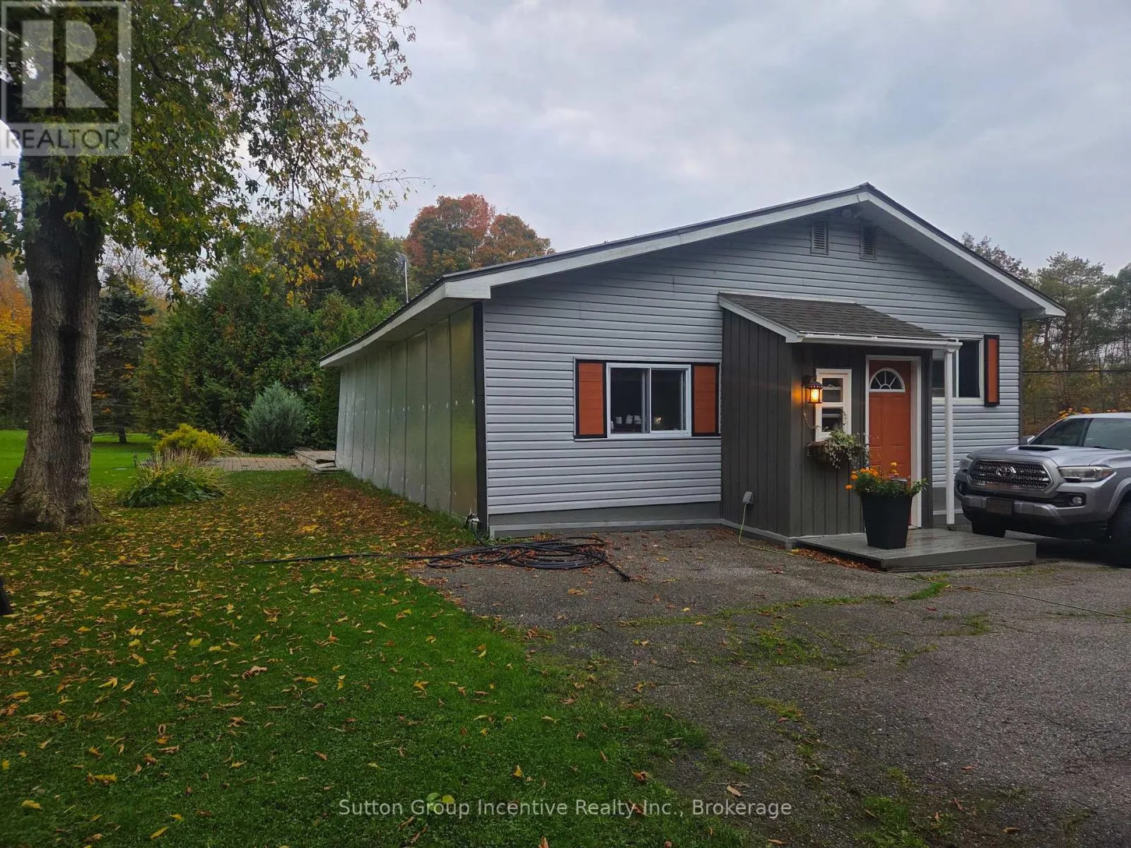 1211 UPPER BIG CHUTE ROAD