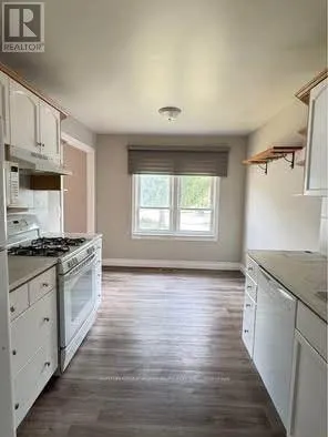 21 ASHDALE COURT