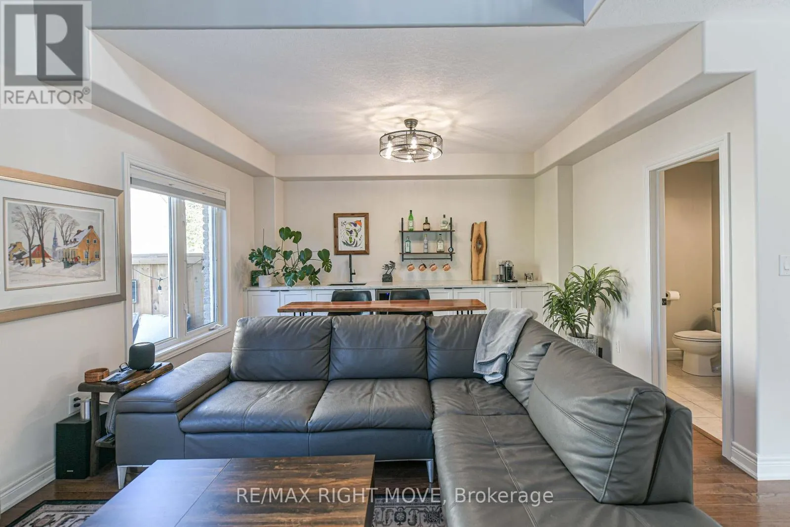 12 - 125 HURONIA ROAD N
