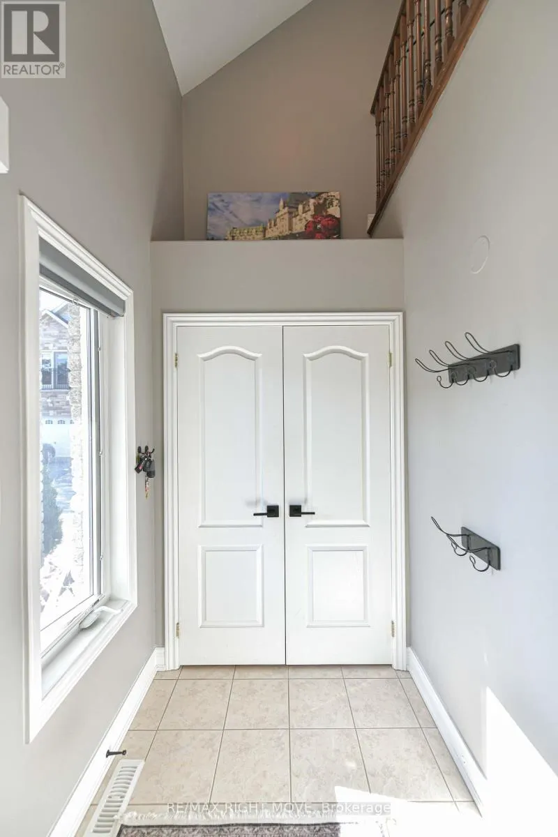 12 - 125 HURONIA ROAD N