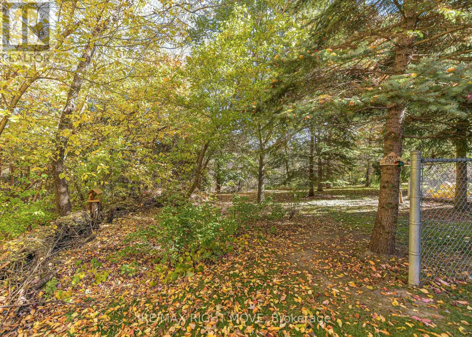 12 - 125 HURONIA ROAD N