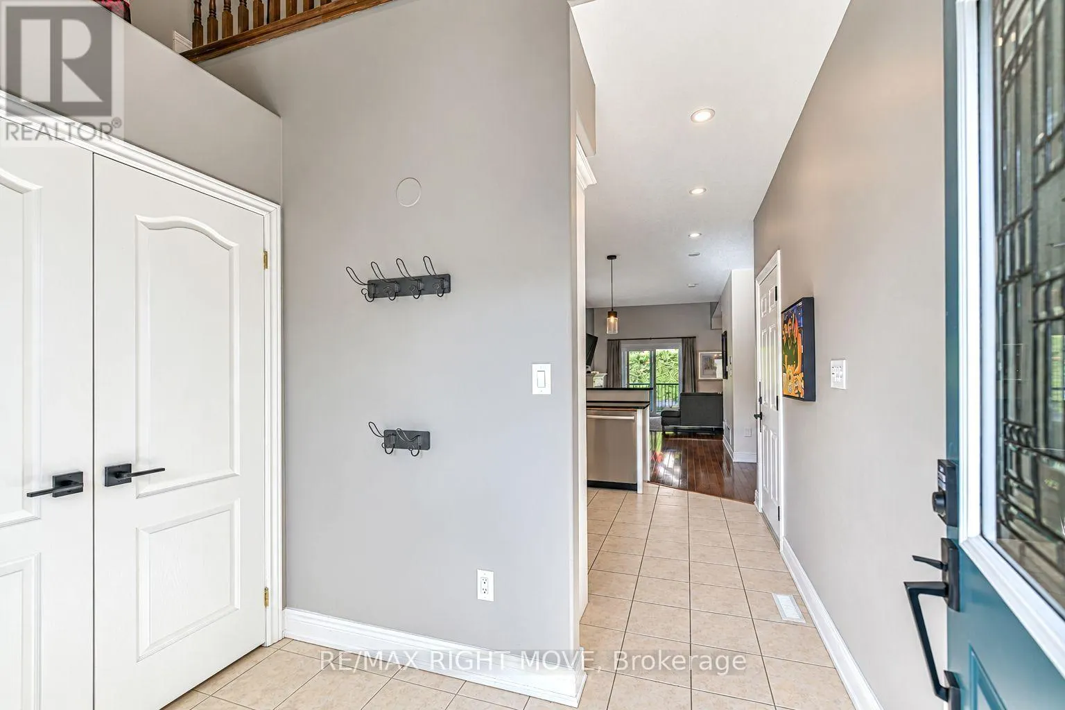 12 - 125 HURONIA ROAD N