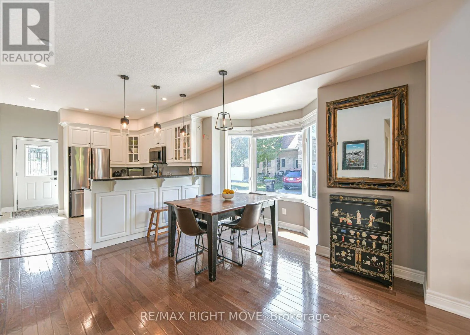 12 - 125 HURONIA ROAD N