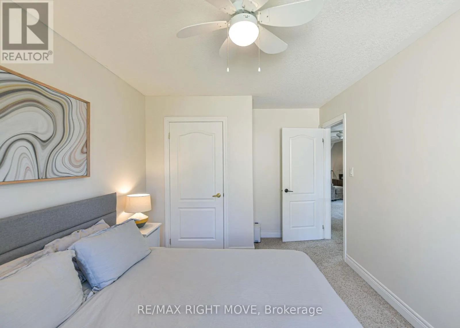 12 - 125 HURONIA ROAD N