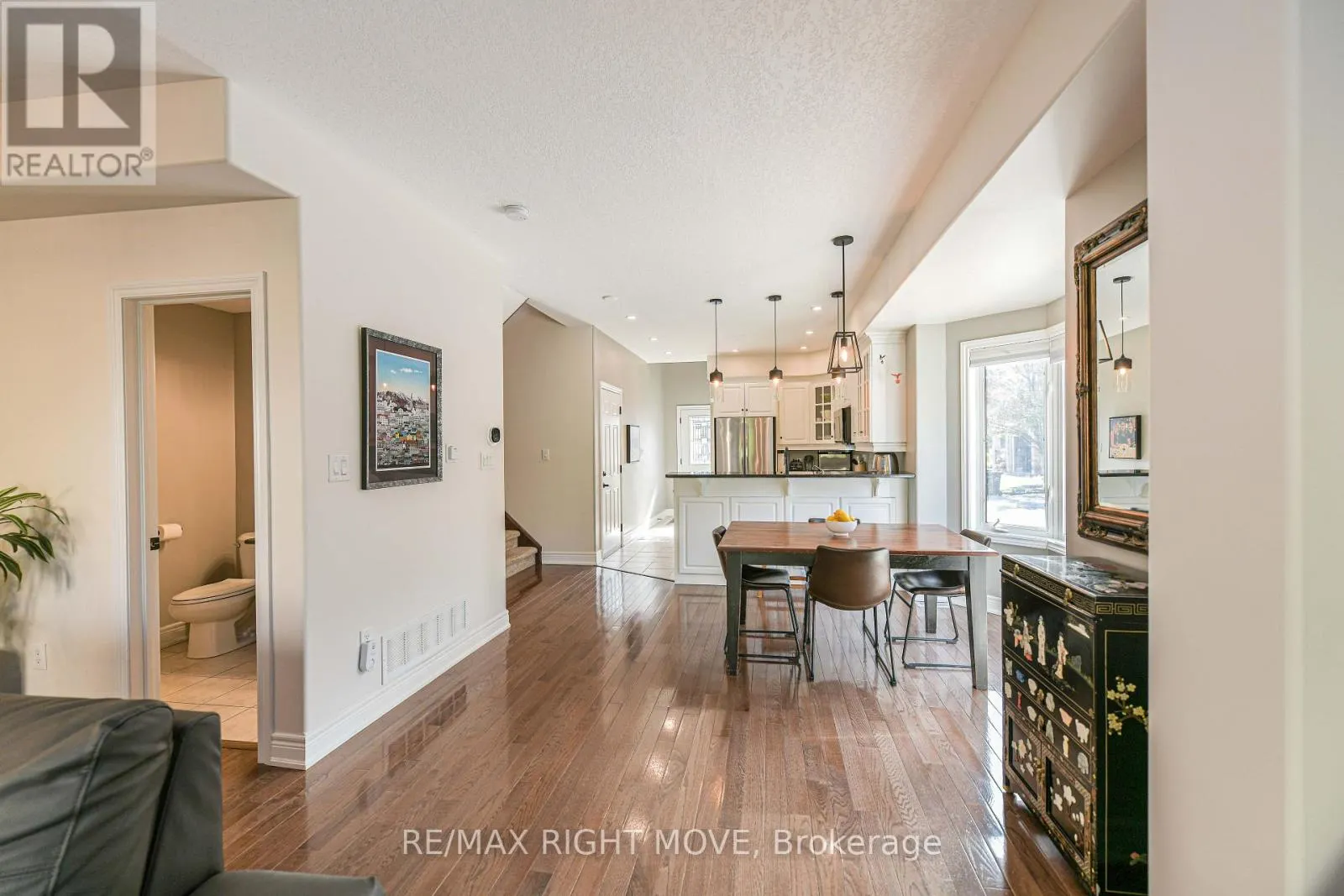 12 - 125 HURONIA ROAD N