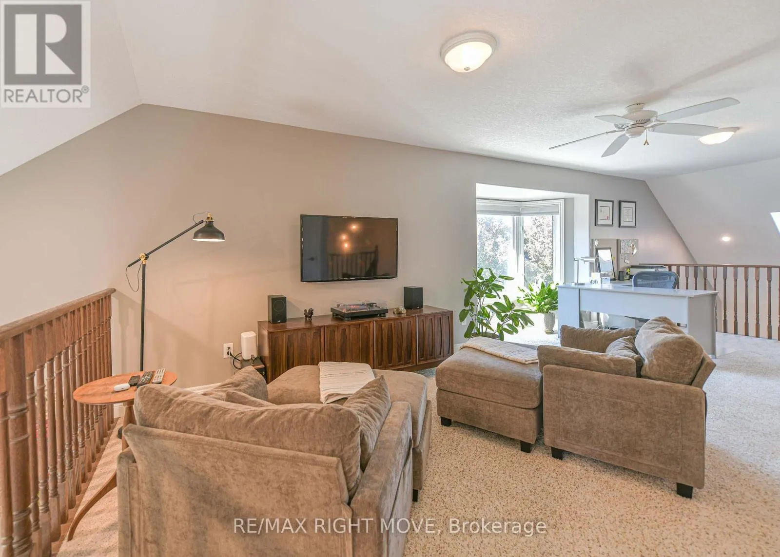 12 - 125 HURONIA ROAD N