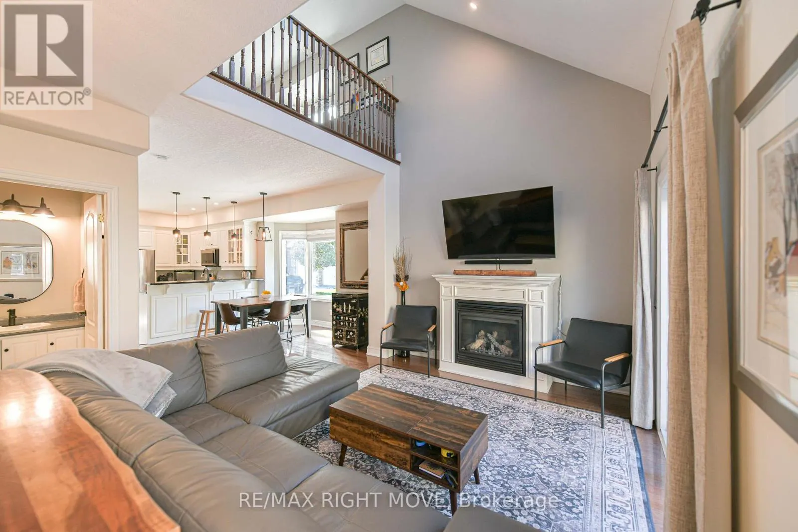12 - 125 HURONIA ROAD N