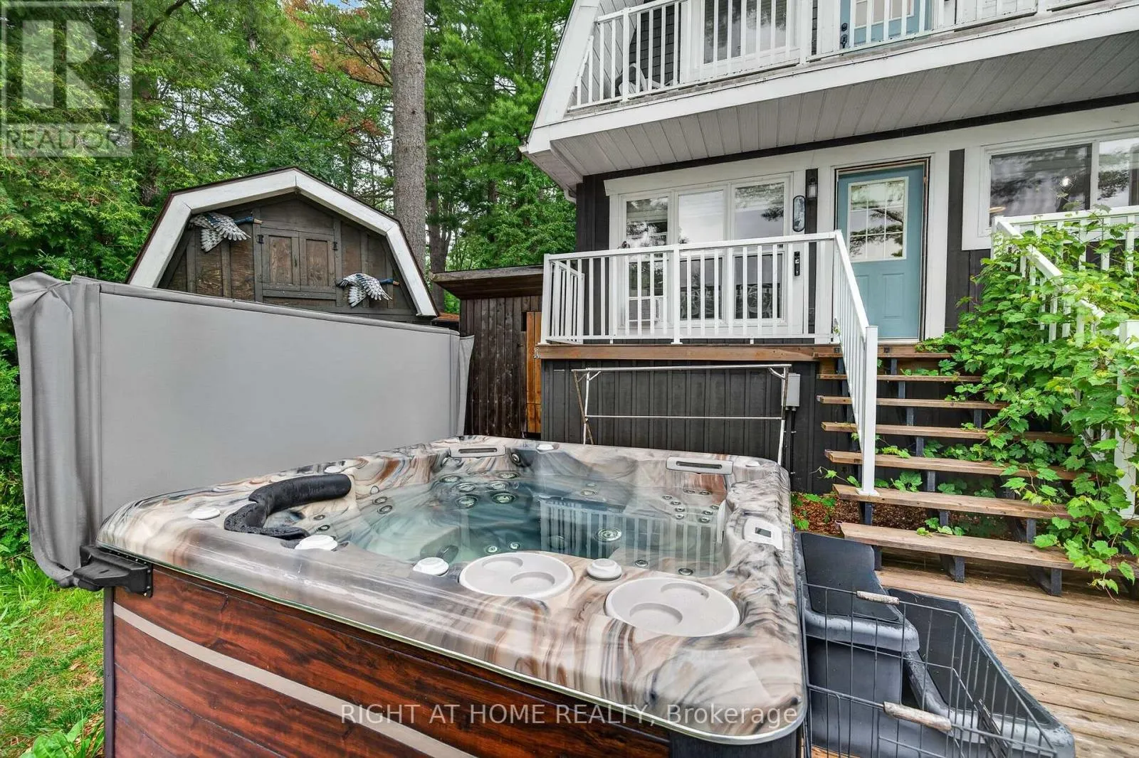 3583 RIVERDALE DRIVE